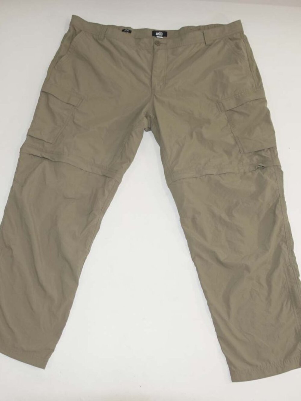 REI Co-Op Men's Sahara Convertible Cargo Pants Size 48 x 32 Beige Nylon Hiking